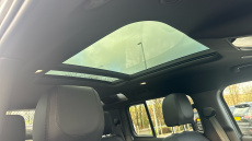 Land Rover Defender 3.0 D250 X-Dynamic SE 110 5dr Auto Diesel Estate